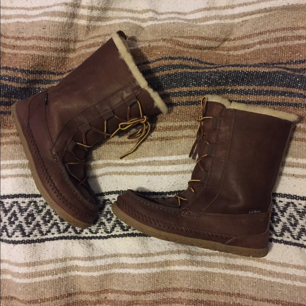 L.L Bean Lodge Boots. Size 9